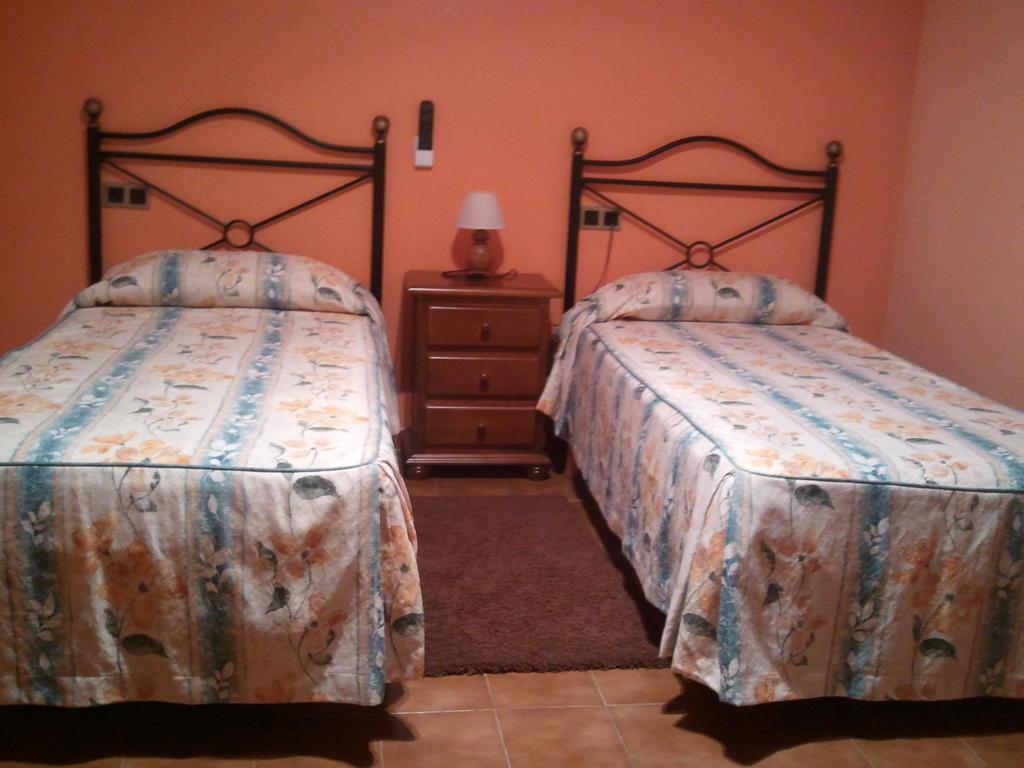 Hostal Can Barrina Arnés Kültér fotó
