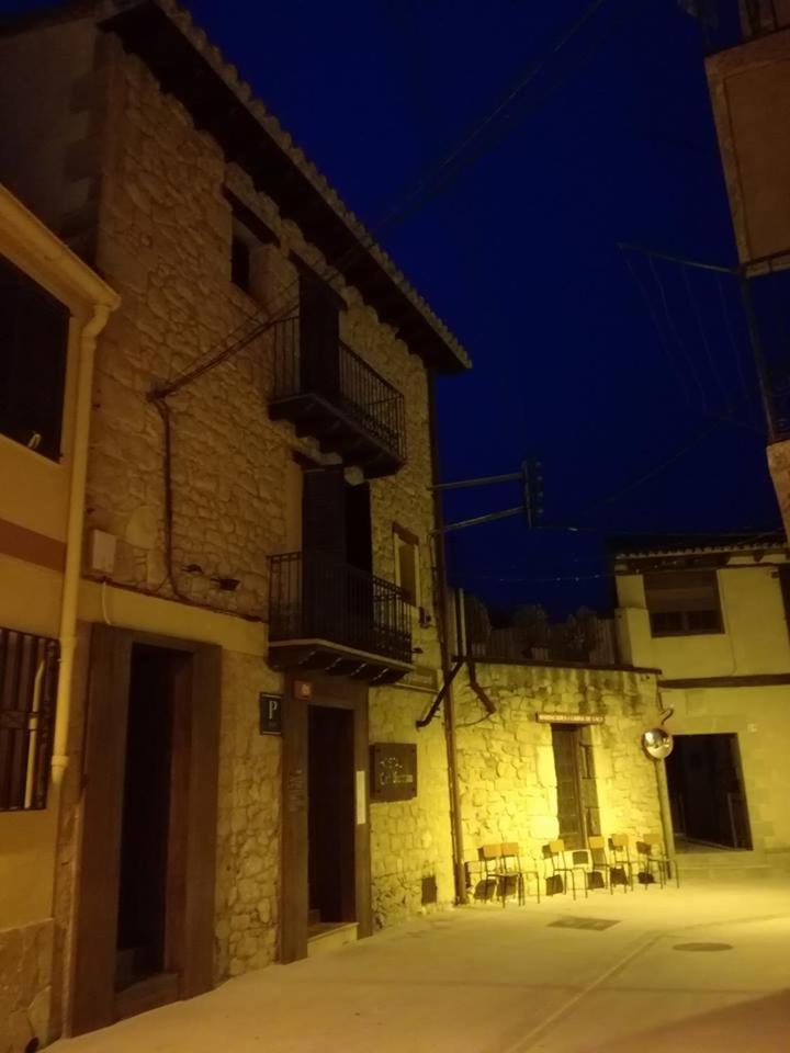 Hostal Can Barrina Arnés Kültér fotó